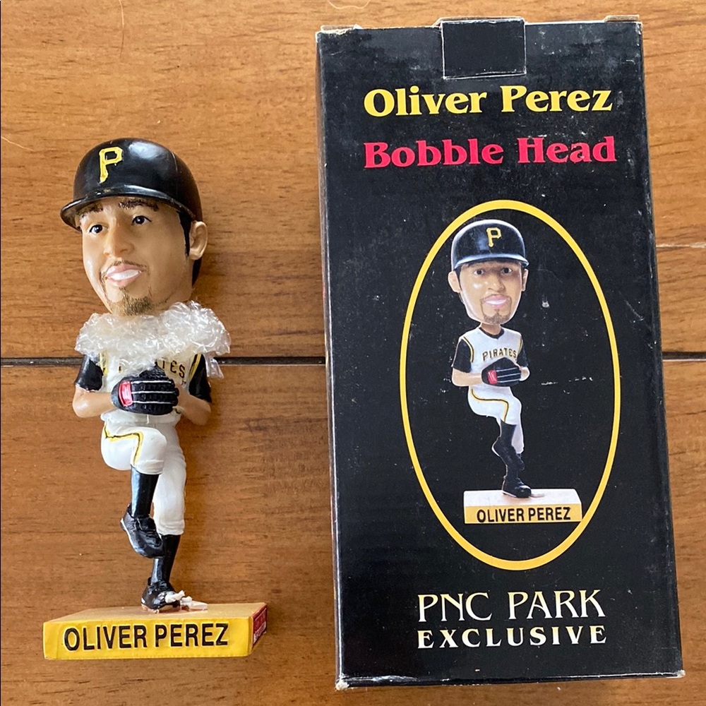 Oliver Perez Bobblehead Figurine 2005 Pittsburgh Pirates SGA MLB